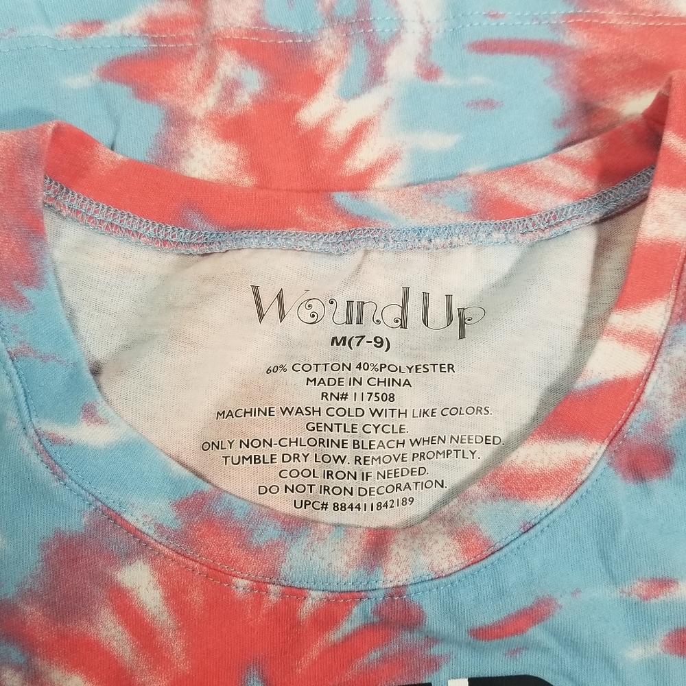 ✌️ Red White & Chill Tie Dye Top size Medium - Picture 2 of 4